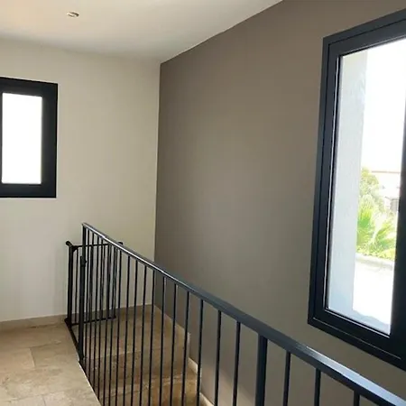 D'exception Avec Piscine Privee - La Crau - 8 Pers. - Fr-1-826-19 *